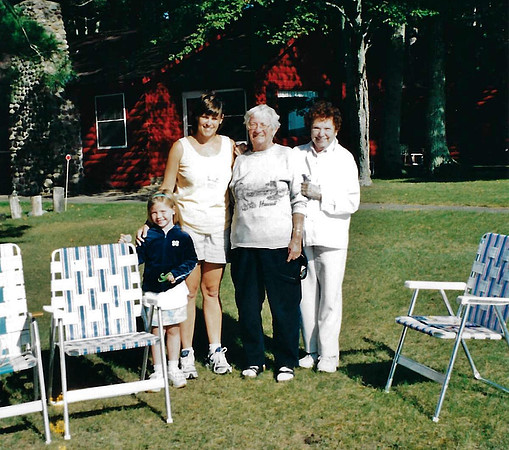 2004 (33)