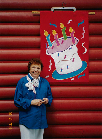 2004 (75)