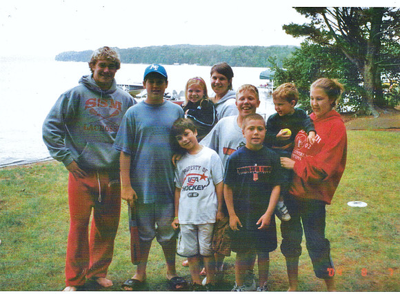 2004 (82)