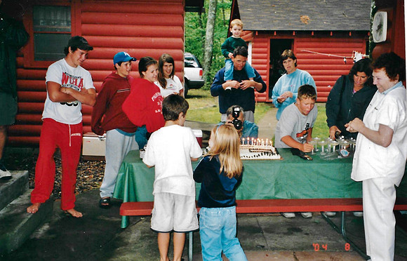 2004 (89)