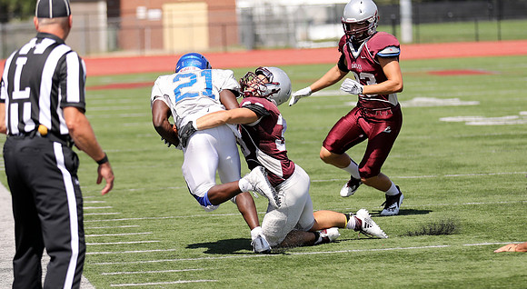 3 UWL 2018 Pre Season Scrmmage vs. U of Dubuque  (221)