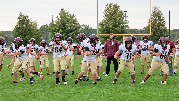 9-8-26 OMRO Foxes Grade School vs. Winneconne (5)