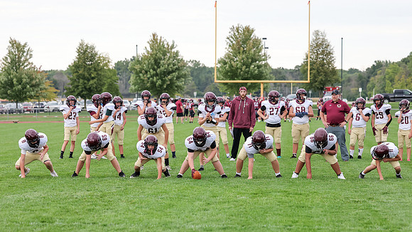 9-8-26 OMRO Foxes Grade School vs. Winneconne (4)