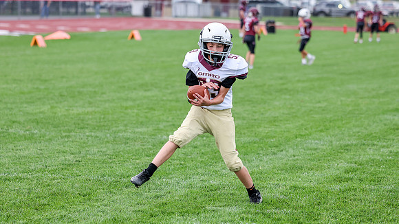 9-8-26 OMRO Foxes Grade School vs. Winneconne (150)