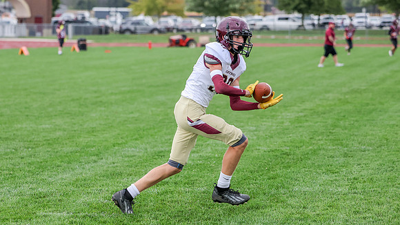 9-8-26 OMRO Foxes Grade School vs. Winneconne (207)