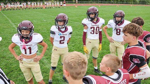 9-8-26 OMRO Foxes Grade School vs. Winneconne (252)