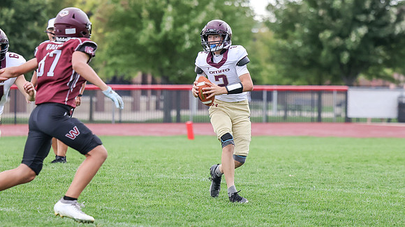 9-8-26 OMRO Foxes Grade School vs. Winneconne (332)