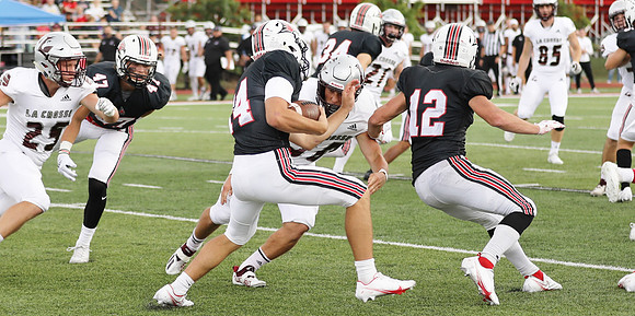 50 Connor Fahnrich (32)