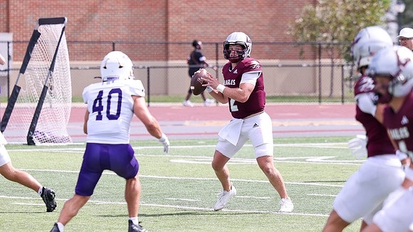 9-12 - 26 EAGLES vs. Hardin-Simmons (1520)