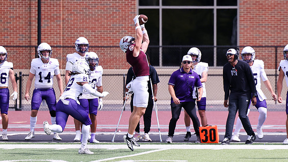 9-12 - 26 EAGLES vs. Hardin-Simmons (1580)