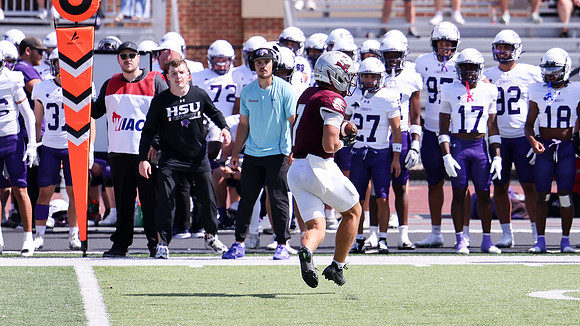 9-12 - 26 EAGLES vs. Hardin-Simmons (1727)
