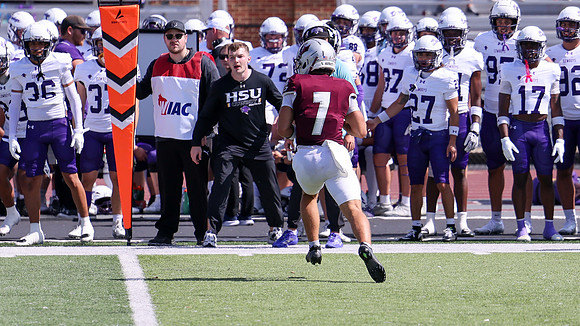 9-12 - 26 EAGLES vs. Hardin-Simmons (1729)