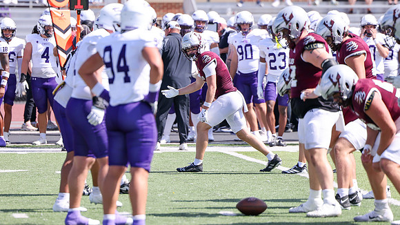 9-12 - 26 EAGLES vs. Hardin-Simmons (1746)