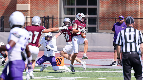 9-12 - 26 EAGLES vs. Hardin-Simmons (2043)