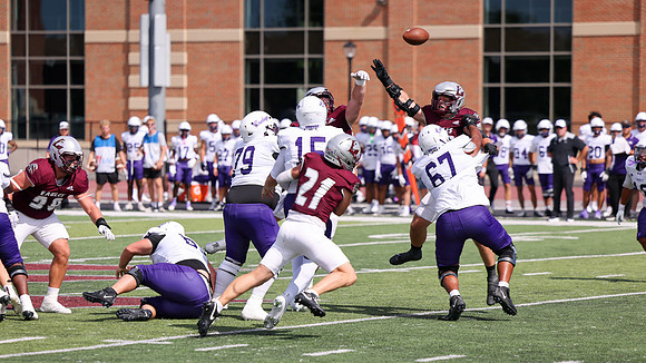 9-12 - 26 EAGLES vs. Hardin-Simmons (2472)