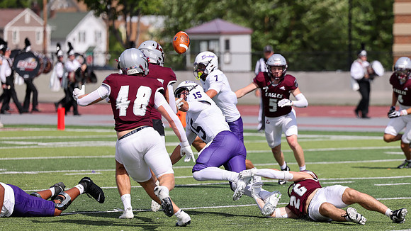 9-12 - 26 EAGLES vs. Hardin-Simmons (2575)