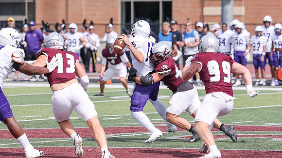 9-12 - 26 EAGLES vs. Hardin-Simmons (2709)