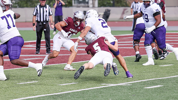 9-12 - 26 EAGLES vs. Hardin-Simmons (2830)
