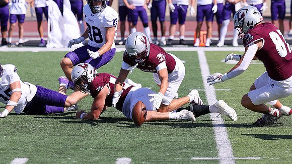 9-12 - 26 EAGLES vs. Hardin-Simmons (3048)