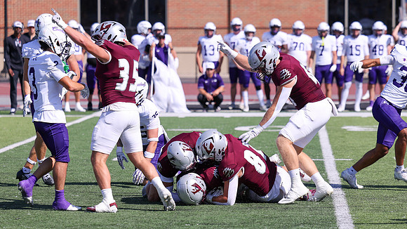 9-12 - 26 EAGLES vs. Hardin-Simmons (3061)