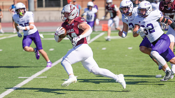 9-12 - 26 EAGLES vs. Hardin-Simmons (3126)