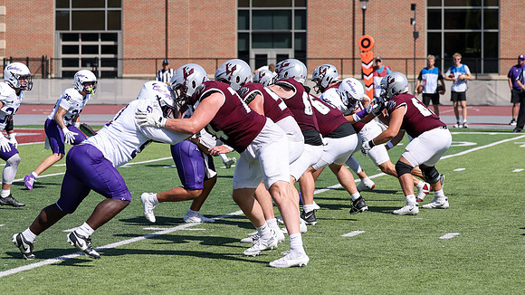 9-12 - 26 EAGLES vs. Hardin-Simmons (3168)