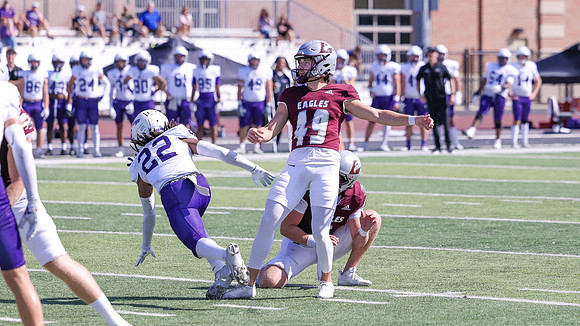 9-12 - 26 EAGLES vs. Hardin-Simmons (3194)