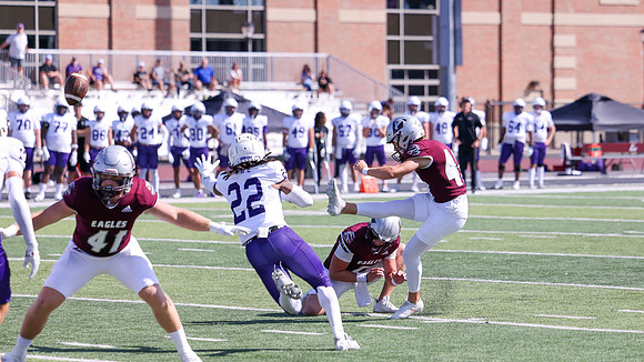 9-12 - 26 EAGLES vs. Hardin-Simmons (3189)