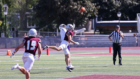 9-12 - 26 EAGLES vs. Hardin-Simmons (3281)