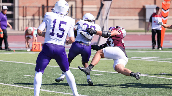 9-12 - 26 EAGLES vs. Hardin-Simmons (3326)