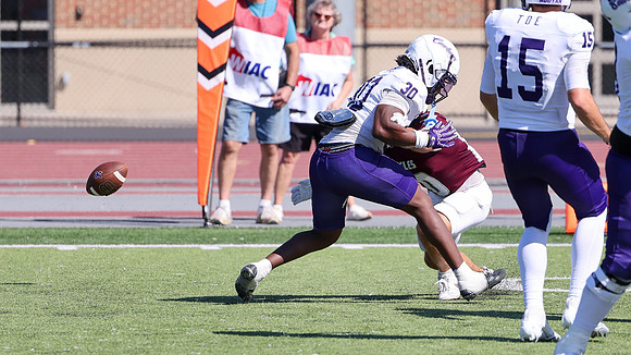 9-12 - 26 EAGLES vs. Hardin-Simmons (3397)