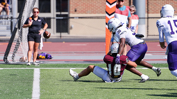 9-12 - 26 EAGLES vs. Hardin-Simmons (3404)