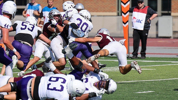 9-12 - 26 EAGLES vs. Hardin-Simmons (3787)