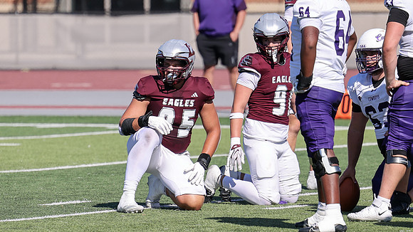 9-12 - 26 EAGLES vs. Hardin-Simmons (3811)