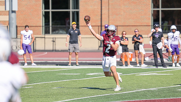 9-12 - 26 EAGLES vs. Hardin-Simmons (3930)