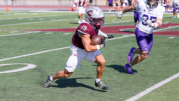 9-12 - 26 EAGLES vs. Hardin-Simmons (3945)