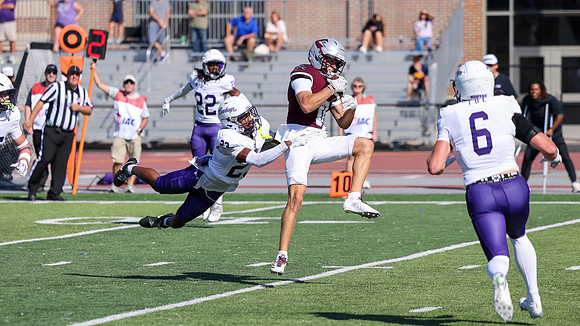 9-12 - 26 EAGLES vs. Hardin-Simmons (4015)