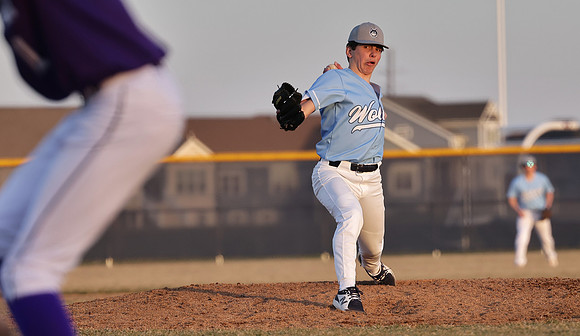 21 Jacob Holland  (29)