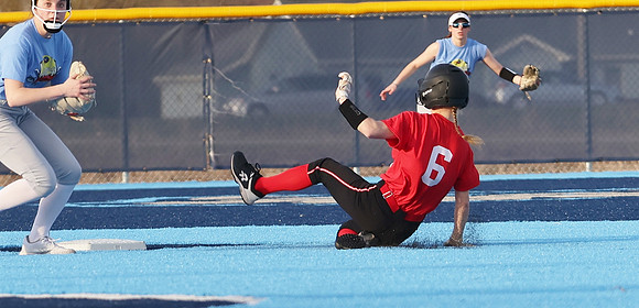 6 Carly Gross  (35)