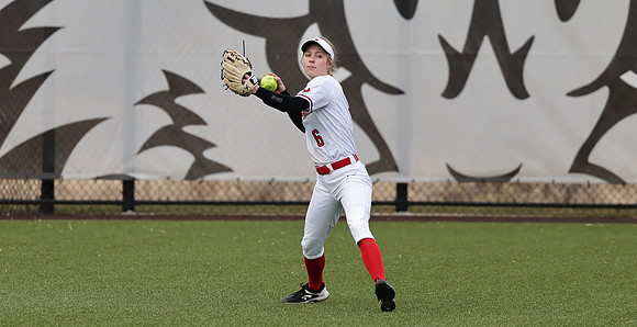 6 Carly Gross  (50)