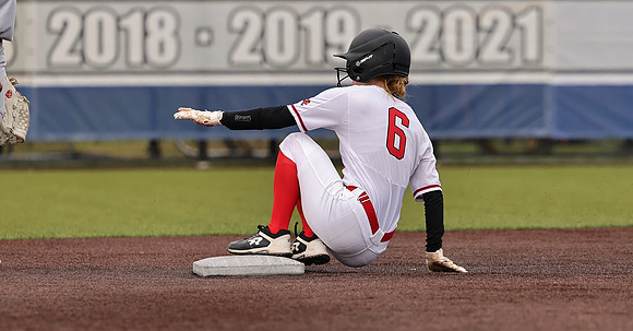 6 Carly Gross  (65)