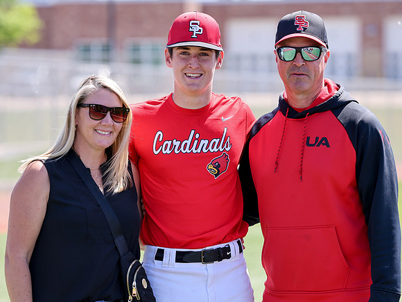5-27-23 Parents & Senior Nght  (18)
