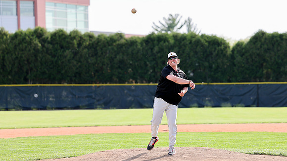 Coach Aaron Schmidt  (4)