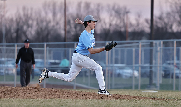 21 Jacob Holland  (47)