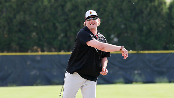 Coach Aaron Schmidt  (5)
