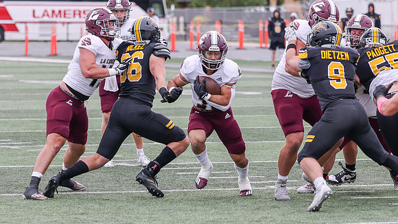 30 Gabe Lynch (2)