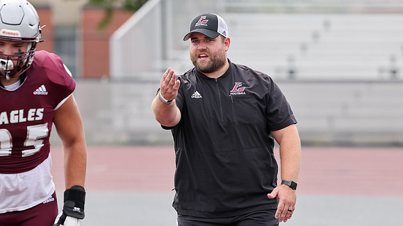 Coach Mitchell Collicott (2)