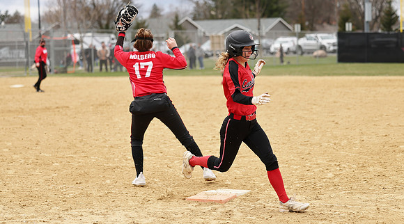 4-22-23 VARSITY vs. Wisconsin Rapids   (224)