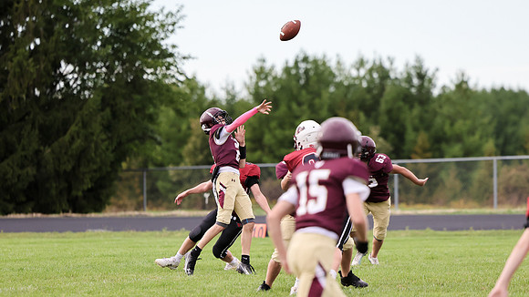 9-15-26 Omro Foxes vs. Mayville (952)