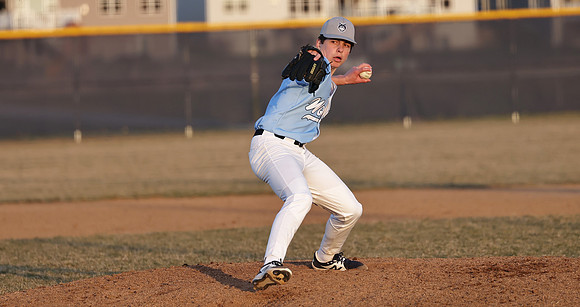 21 Jacob Holland  (13)